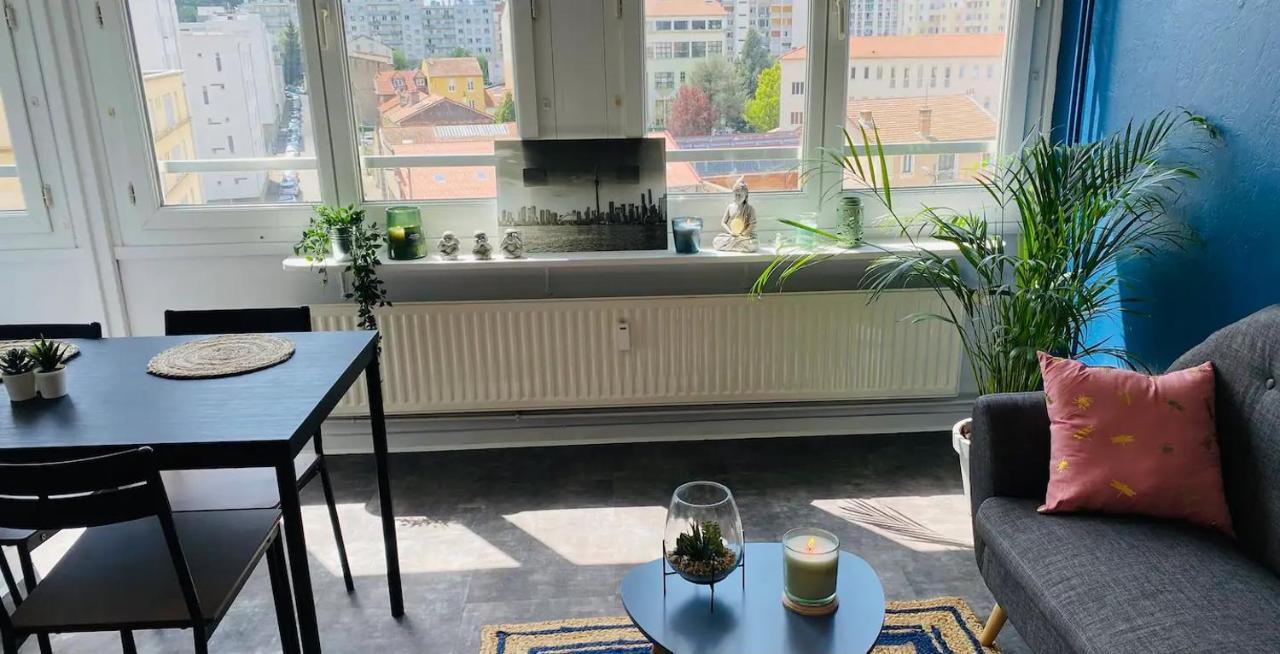Le 610 - Cosy - Stationnement Gratuit & Wifi Apartamento Saint-Etienne  Exterior foto